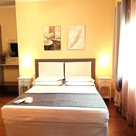Li Muntigeddi Hotel Сан Теодоро Екстериор снимка